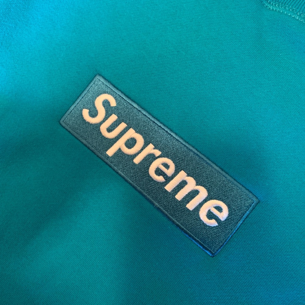 Turquoise Supreme crewneck - Picture 5 of 5